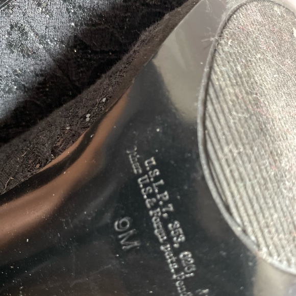 Shoes - Picture 1 of 5